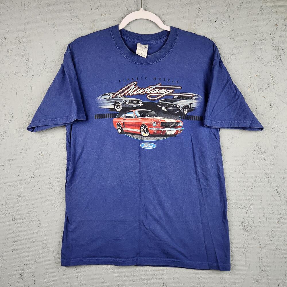 Vintage Ford Mustang Shirt Mens Medium Classic Muscle Car Graphic Tee Fastback